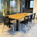 Mesa Petiribí+ Sillas Windsor negras